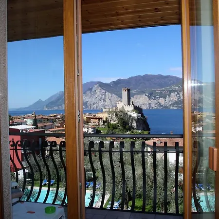 Hotel Augusta 3*