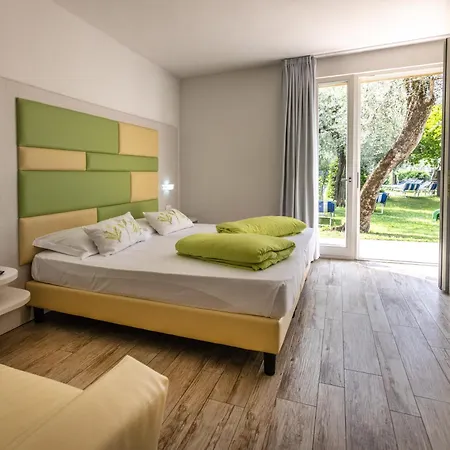 Augusta 3* Мальчезіне