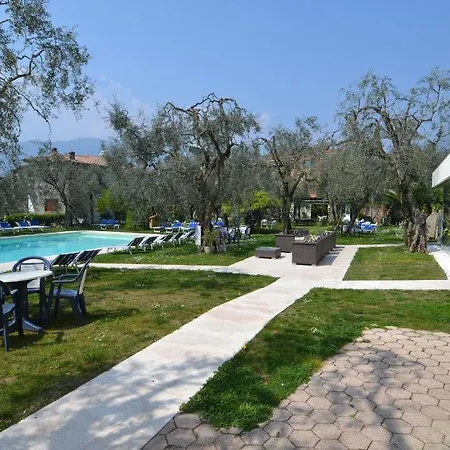 Augusta 3* Мальчезіне
